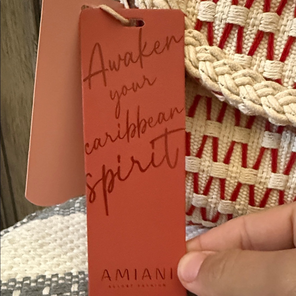 Handmade in Mexico! Bought in Mexico!Red and White Woven Clutch - Picture 13 of 13